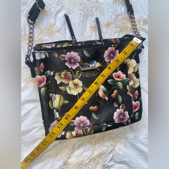 Gently Loved Rosetti Purse- 8+ Compartments/💯Functional, Flowers & Hummingbirds - Picture 9 of 16